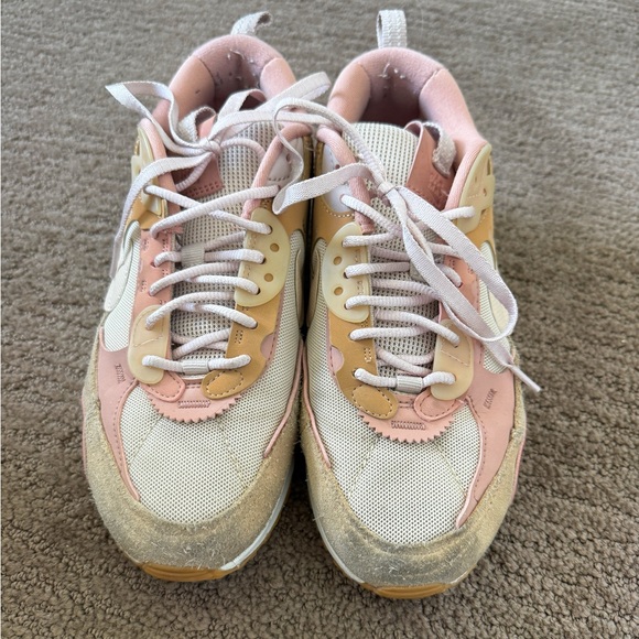 Nike Women Air Max 90 Futura Sneaker in Sandrift - Picture 5 of 7